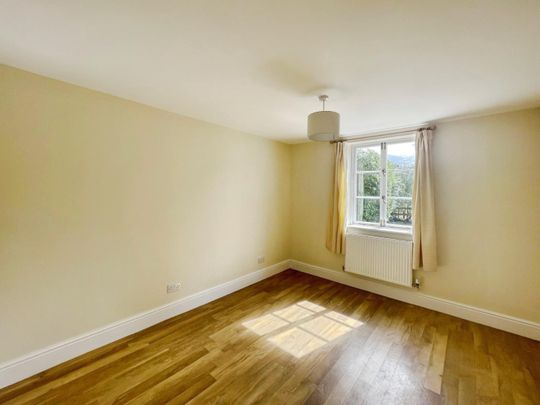 Alveston, Stratford-upon-Avon - Photo 1