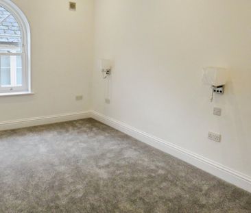 Churchgate Street - Photo 3