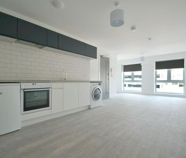 Studio to rent - Photo 6