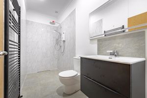 Victoria Grove, Southsea - Photo 4