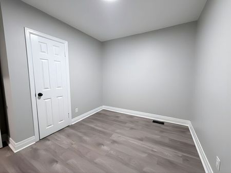 $2,350 / 3 br / 1 ba / 20 west 4th st #upper - Photo 5