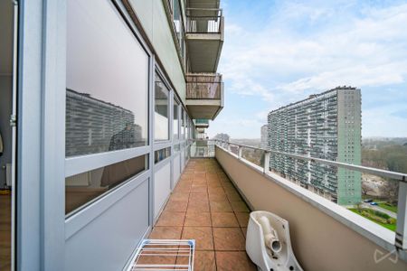 Appartement met twee slaapkamers in Molenbeek-saint-jean - Photo 2