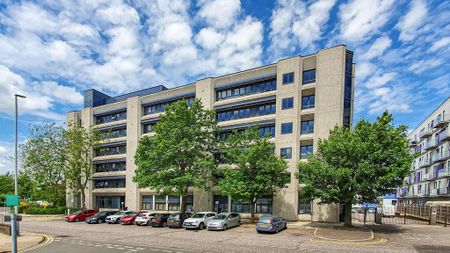 Studio to rent - Photo 5