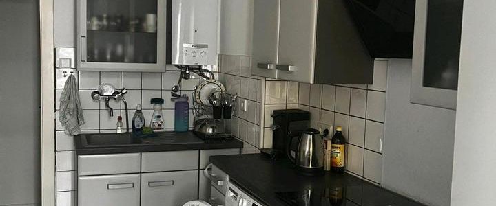 Schöne 1-Zimmer-Wohnung mit Balkon in Düsseldorf - möbiliert- - Foto 1