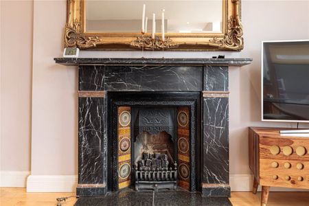 57 Putney Hill, London, SW15 - Photo 3