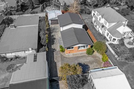 4-Bedroom Home in Waterloo - Photo 2