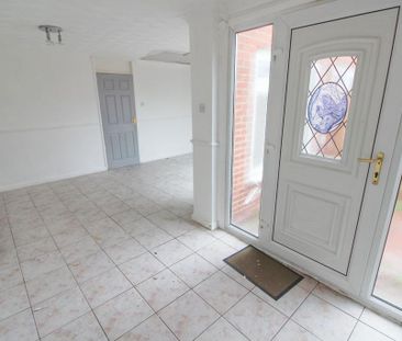 3 bedroom terraced house to rent - Photo 4