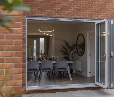 4 bedroom detached house to rent - Photo 4