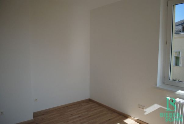 Sonnendurchflutete 3-Zimmer-Wohnung in top Lage mit Balkon! - Foto 1
