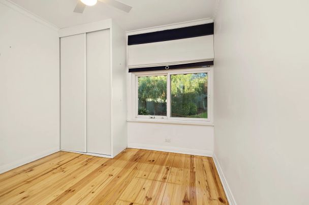 UNFURNISHED - Charming Solid-brick Home with Treetop Views - Photo 1