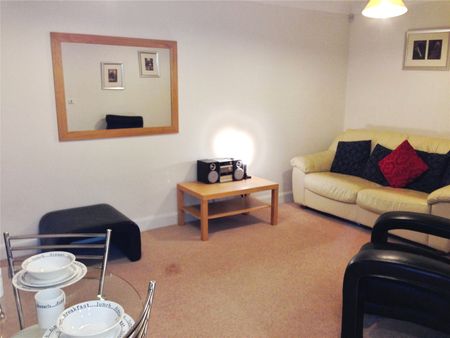 2 bedroom apartment to rent - Photo 3
