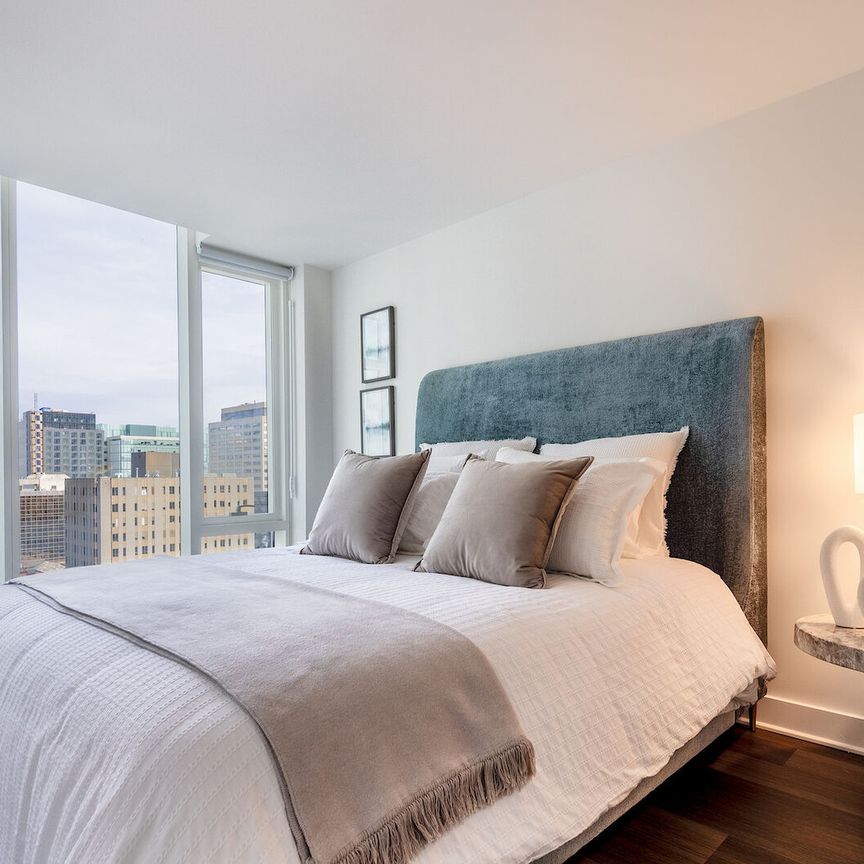180 Metcalfe Street, Centretown, Ottawa, ON - Photo 1