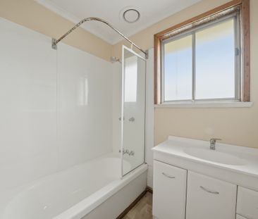 3 Bedroom Family Home in Gagebrook - Photo 6