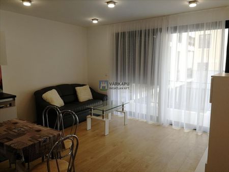 Kiadó luxus lakás - Székesfehérvár - Photo 4