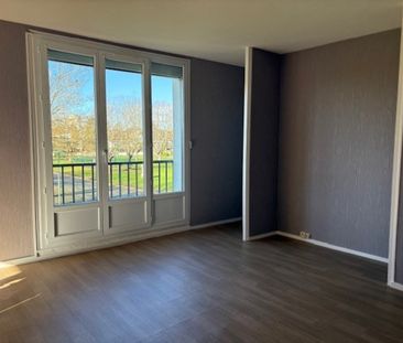 Location Appartement 5 pièces 75 m² La Châtre - Photo 4