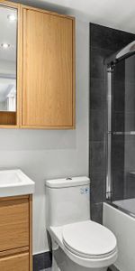 Beau 3 1/2 Meublé Central Berri-UQAM - Photo 3