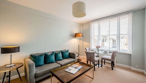 ONE BEDROOM TO LET HILL STREET MAYFAIR W1 - Photo 1