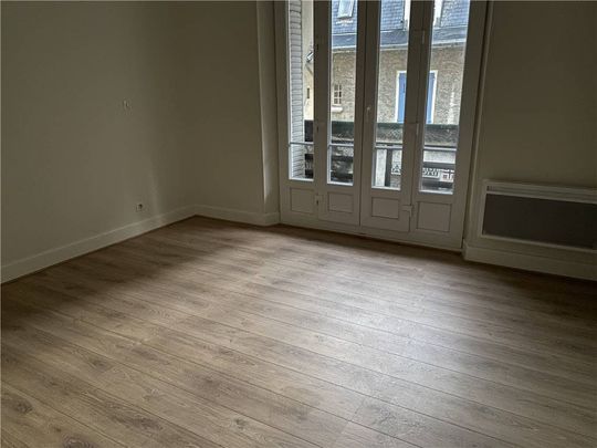 Location Appartement 1 pièce 37m² GRENOBLE 38000 - Photo 1