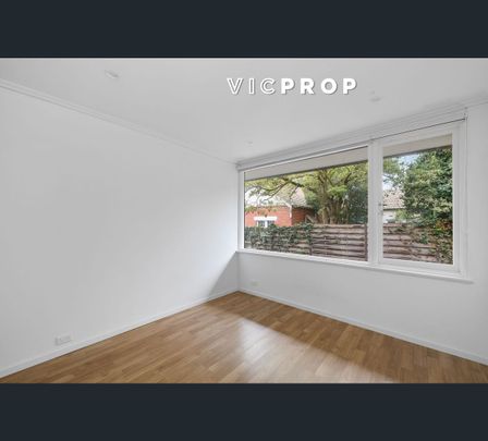 3/5 High Road, Camberwell, Vic 3124 - Photo 1