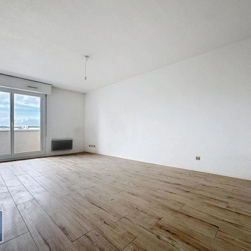 Appartement à louer 4 pièces 82.91m² - Photo 1