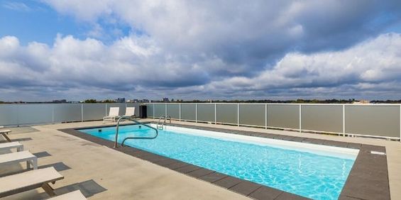 Bachelor - 70 Boulevard Des Laurentides, Laval - Photo 3