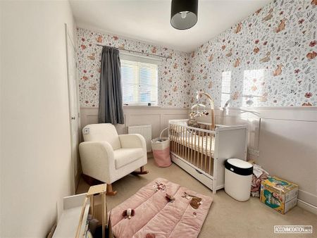 3 bedroom detached house to rent - Photo 3