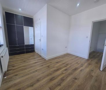 5 bedroom terraced house to rent - Photo 1