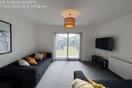 Bedroom Detached House In Winton, BH9 - Photo 4