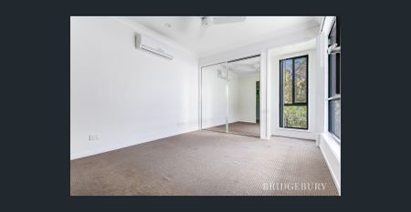 Modern low maintenance home in Perfect Location - Photo 4