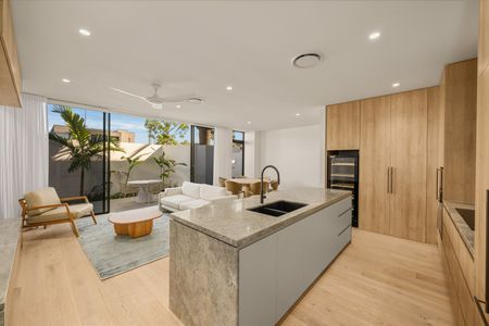 31/81 Salerno Street, Isle Of Capri QLD 4217 - Townhouse For Rent | Domain - Photo 2