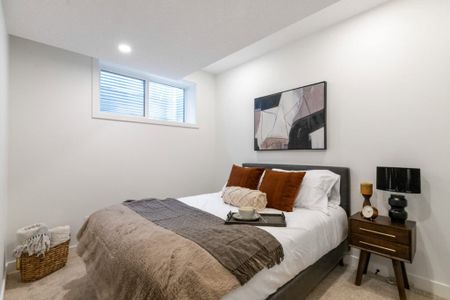 Edmonton Unfurnished townhouse Rental in Forest Heights - Brand New 3Plex Minutes From Downtown and With In Suite Laundry! - Photo 5