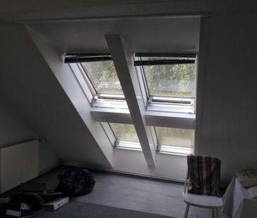 Helle Dachwohnung in Barmbek-Süd – ruhige Lage, moderne Ausstattu - Foto 1