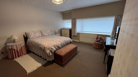 Lister Street, Grimsby - Photo 2