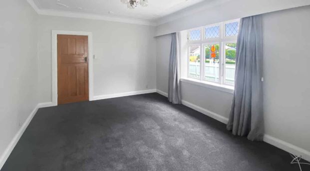 Spacious 4-Bedroom Home with Modern Upgrades in Lower Hutt - Photo 1