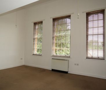 Apartment 113 Highcroft Hall - Photo 3