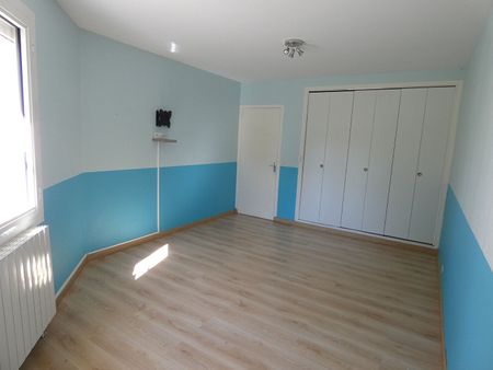 Location Appartement 3 pièces 101m² - Photo 5