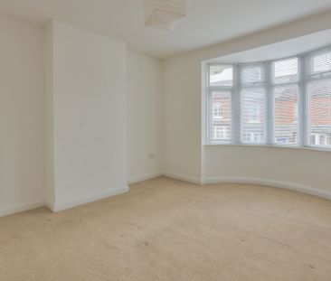 Available unfurnished from 01/05/2026 - Photo 4