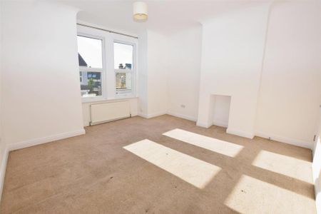 4 bedroom house to rent - Photo 3