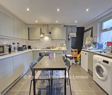 6 Bedroom Student Lets Leeds - Photo 5