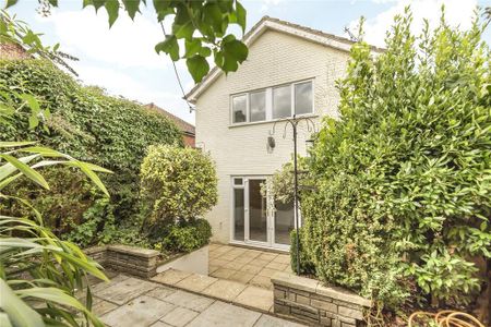 3 bedroom link detached house to rent - Photo 5