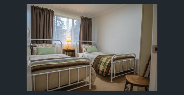 Spacious Country Living: Stylish 4-Bedroom Retreat on Over an Acre - Photo 1