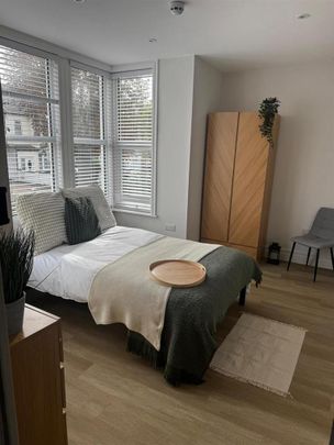 1 bedroom in a house share to rent - Photo 1