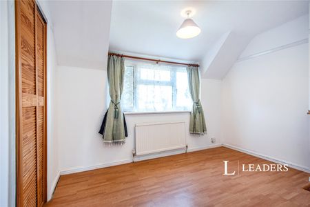 3 bedroom house to rent Mullway, SG6 - Photo 5