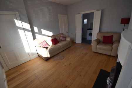 2 bedroom terraced house to rent - Photo 3