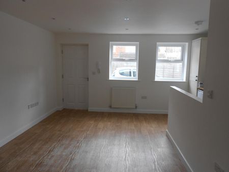 Studio to rent - Photo 5