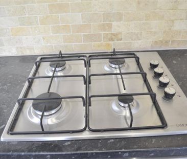 2 bedroom maisonette to rent - Photo 5