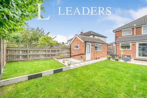 3 bedroom semi-detached house to rent - Photo 1