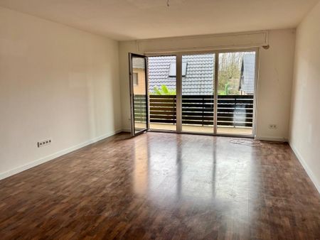 Helle Etagenwohnung mit Loggia, Garagendachterrasse und Außenstellplatz - Foto 2