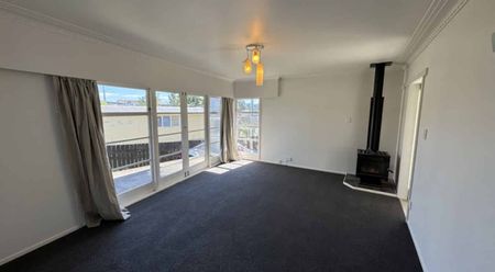 5 Bedroom - 59 Christmas Rd, Manurewa - Photo 3