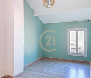 Remoulins, 30210 - Photo 1